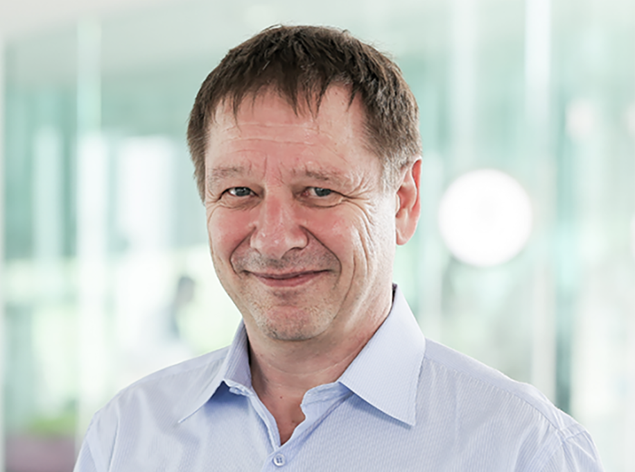 Dr. Reto Naef, CEO TOPADUR Pharma AG