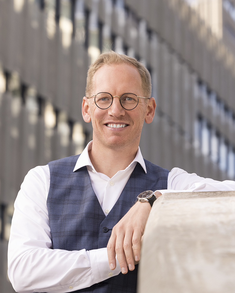 Dr. Vincent Forster